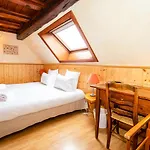 Apartment Schriner Huess - Locations De Avec Piscine Et Parking Prive Beblenheim