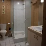 Schriner Huess - Locations De Avec Piscine Et Parking Prive Apartment *
