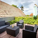 Apartment Schriner Huess - Locations De Avec Piscine Et Parking Prive Beblenheim