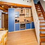 Apartment Schriner Huess - Locations De Avec Piscine Et Parking Prive