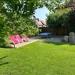 Schriner Huess - Locations De Avec Piscine Et Parking Prive *