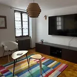 Apartment Schriner Huess - Locations De Avec Piscine Et Parking Prive *