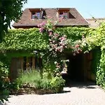 Apartament Schriner Huess - Locations De Avec Piscine Et Parking Prive