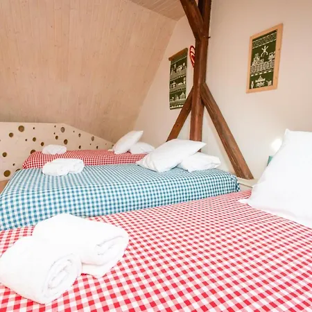 アパート Schriner Huess - D'hotes & ベーブレンハイム