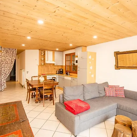 Schriner Huess - D'hotes & *