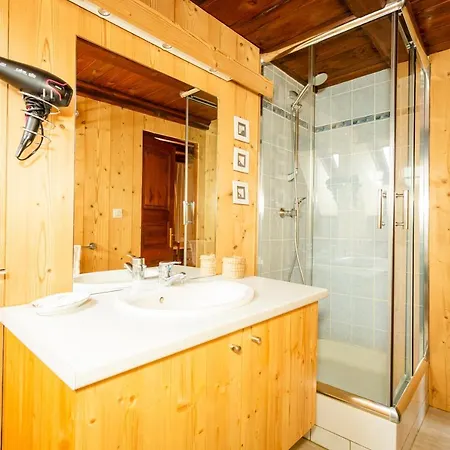 アパート Schriner Huess - D'hotes & ベーブレンハイム