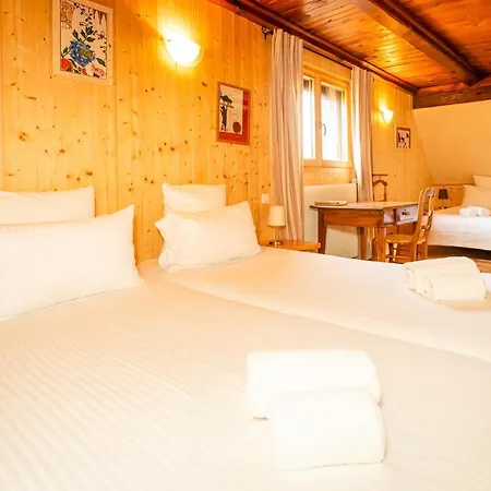 アパート Schriner Huess - D'hotes & ベーブレンハイム