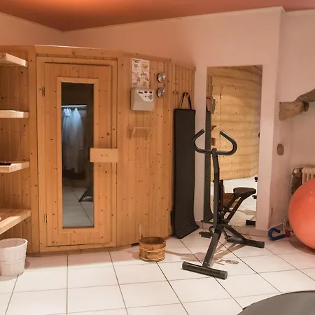 Apartamento Schriner Hüss - Locations De Avec Piscine Et Parking Privé