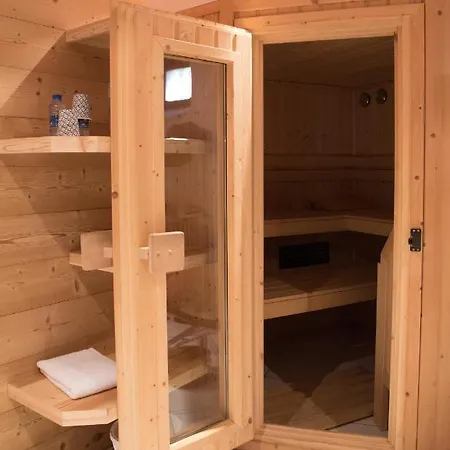 Lejlighed Schriner Huess - D'hotes & *