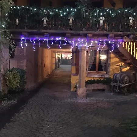 Schriner Huess - D'hotes & ベーブレンハイム