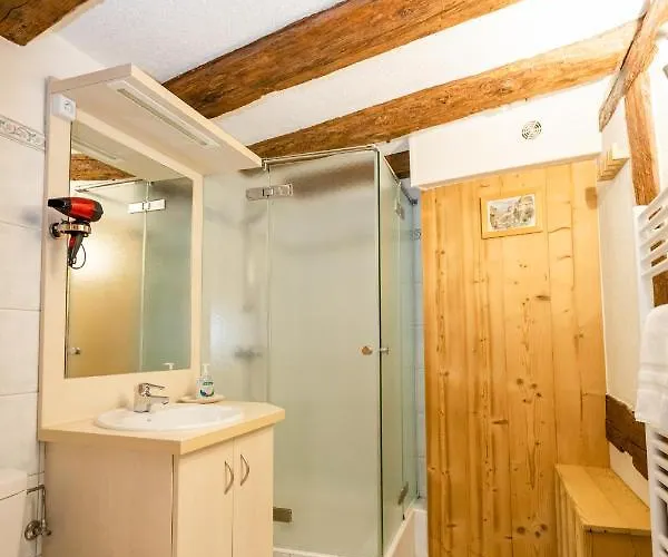 Schriner Huess - Locations De Avec Piscine Et Parking Prive * Beblenheim