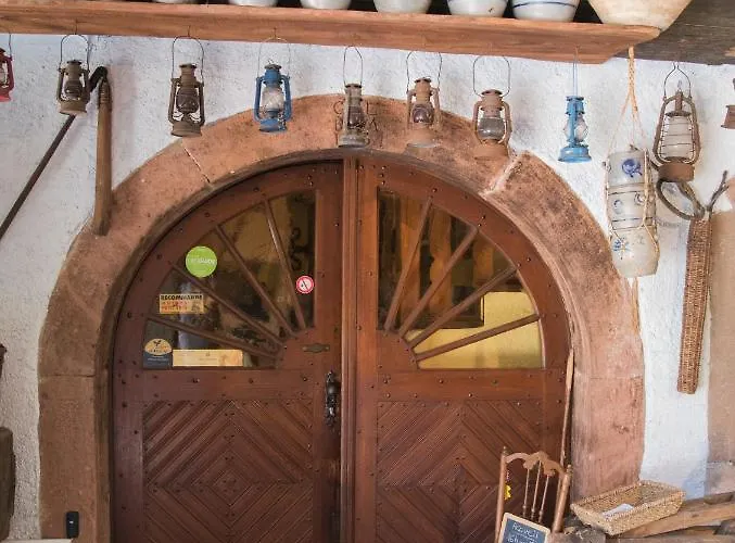 Schriner Huess - Locations De Avec Piscine Et Parking Prive