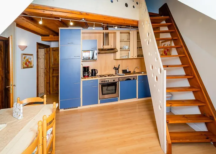 Appartement Schriner Huess - Locations De Avec Piscine Et Parking Prive