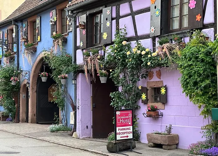 Schriner Huess - Locations De Avec Piscine Et Parking Prive