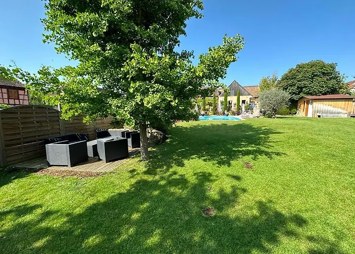 Lejlighed Schriner Huess - Locations De Avec Piscine Et Parking Prive