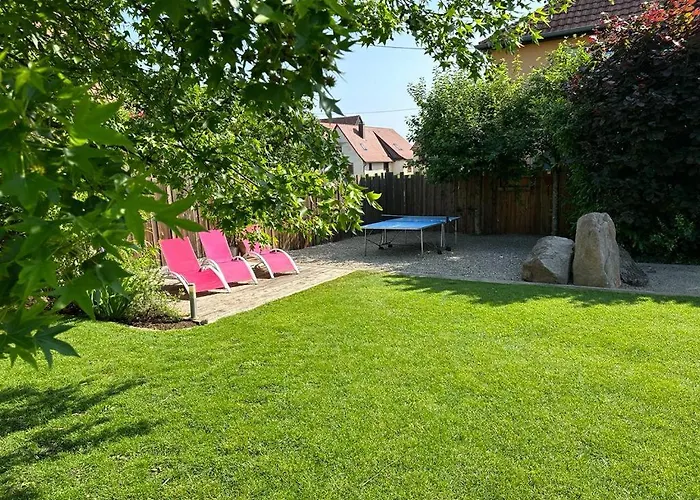 Schriner Huess - Locations De Avec Piscine Et Parking Prive *