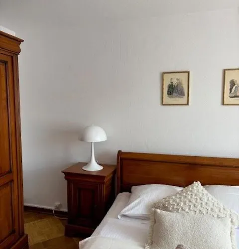 Schriner Huess - Locations De Avec Piscine Et Parking Prive